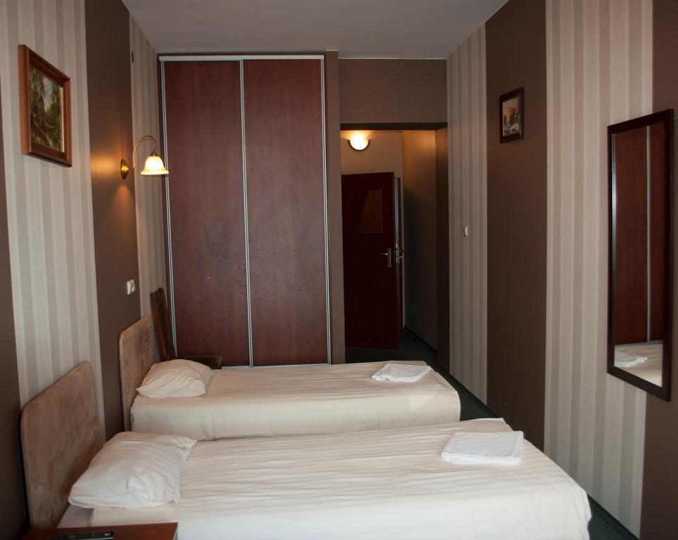 Hotel Nad Rzeczka Torun Exterior foto